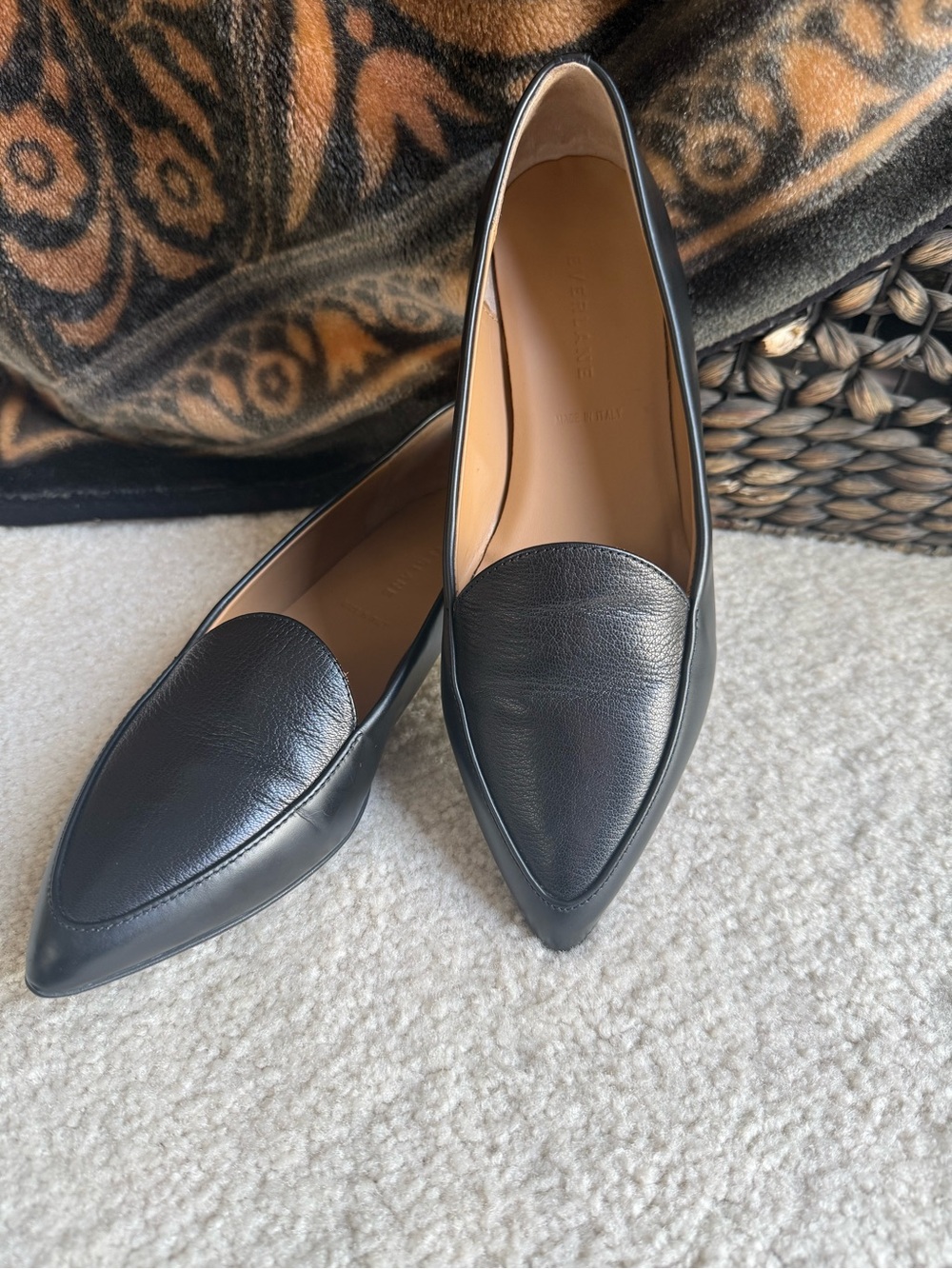 Everlane Black Pointed Leather Loafers Size 8